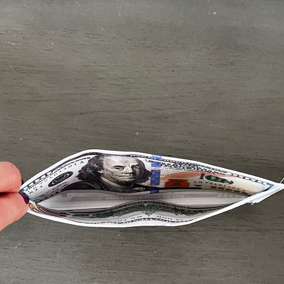 Hundred Dollar $100 Bill Money Billfold Novelty Wallet Gift Card Holder Franklin - Picture 3 of 3